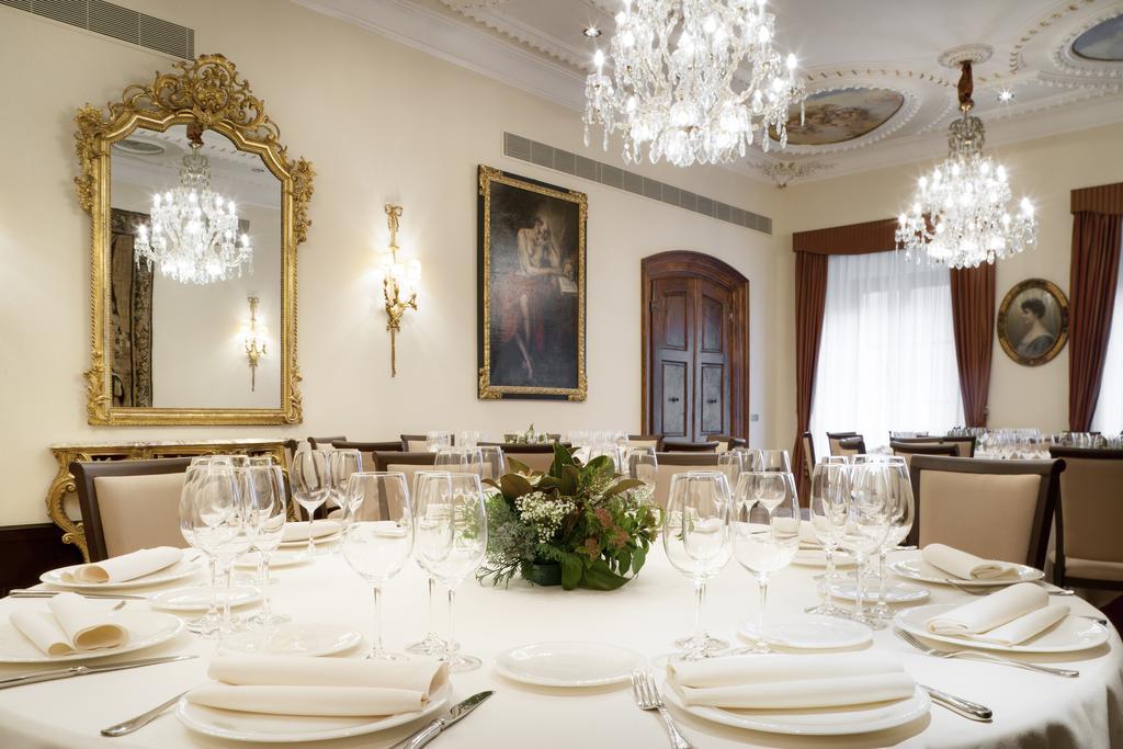 Palacio Guendulain Pamplona Restaurant photo