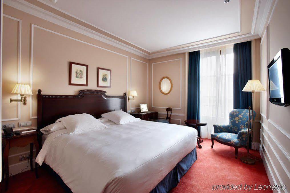 Palacio Guendulain Pamplona Room photo
