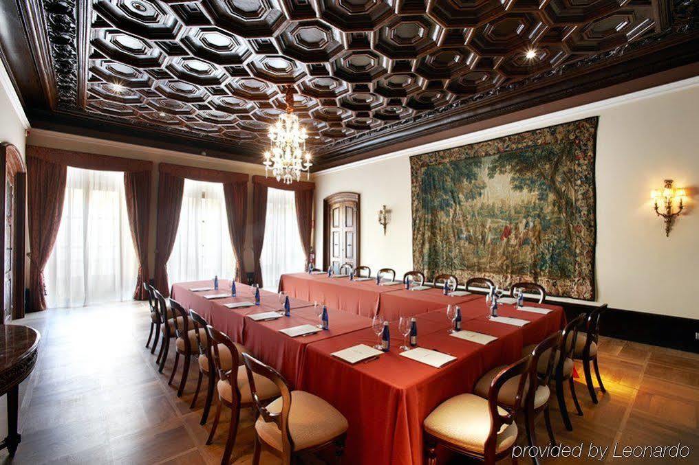 Palacio Guendulain Pamplona Facilities photo