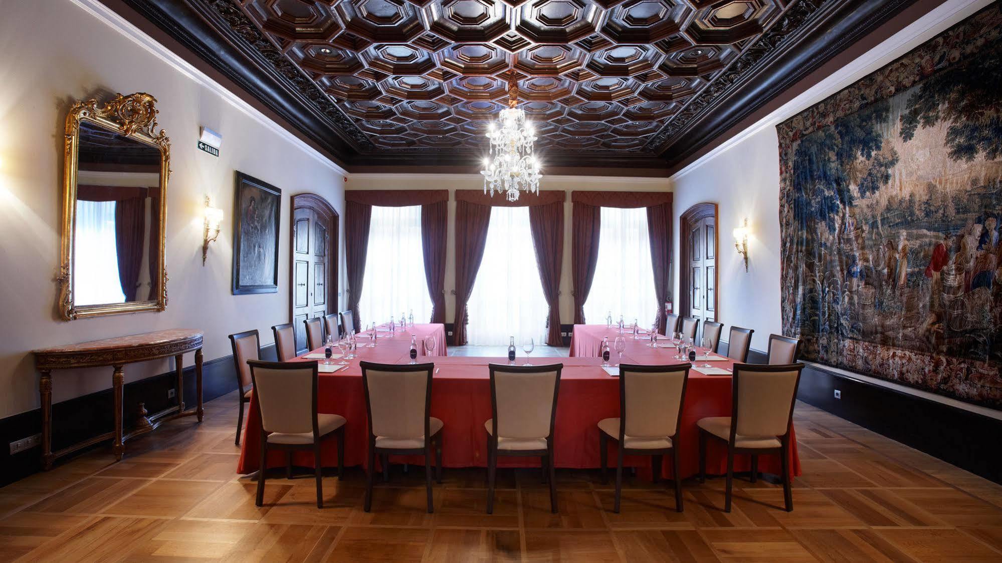 Palacio Guendulain Pamplona Business photo